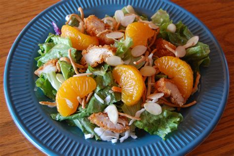 How does Chicken Mandarin Salad fit into your Daily Goals - calories, carbs, nutrition