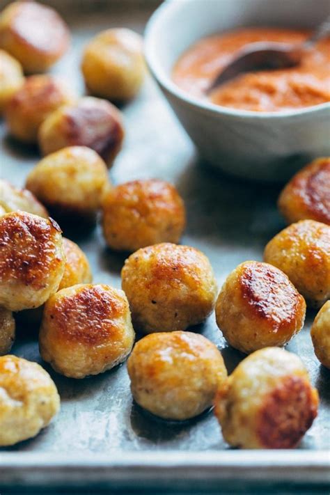 How does Chicken Meatballs fit into your Daily Goals - calories, carbs, nutrition