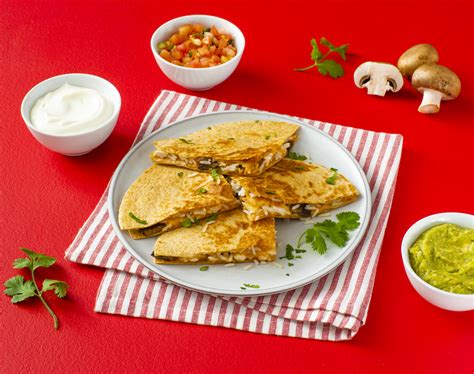 How does Chicken Mushroom Quesadilla (41971.0) fit into your Daily Goals - calories, carbs, nutrition