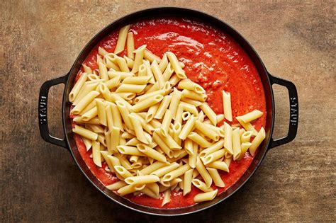 How does Chicken Paprika with Mostaccioli fit into your Daily Goals - calories, carbs, nutrition