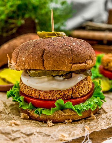 How does Chicken Patty Sandwich fit into your Daily Goals - calories, carbs, nutrition