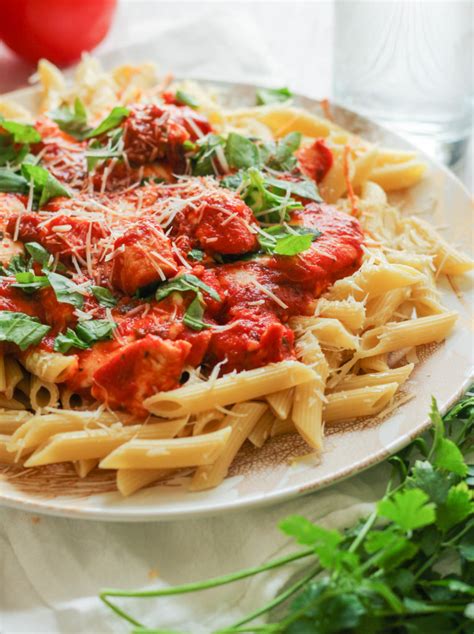 How does Chicken Penne Marinara Casserette fit into your Daily Goals - calories, carbs, nutrition