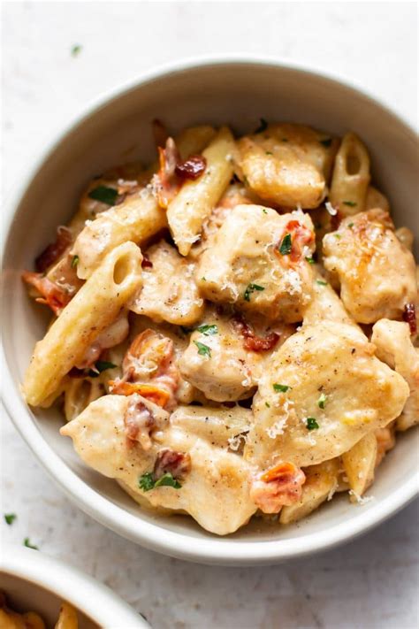 How does Chicken Penne fit into your Daily Goals - calories, carbs, nutrition