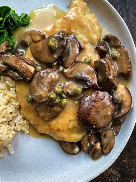 How does Chicken Picatta with Mushrooms fit into your Daily Goals - calories, carbs, nutrition