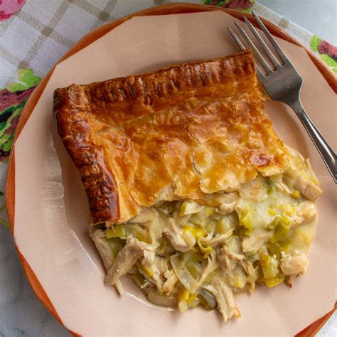 How does Chicken Pot Pie, Chicken, Potatoes, Leeks fit into your Daily Goals - calories, carbs, nutrition