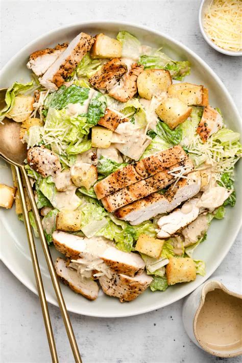 How does Chicken Salad on white fit into your Daily Goals - calories, carbs, nutrition