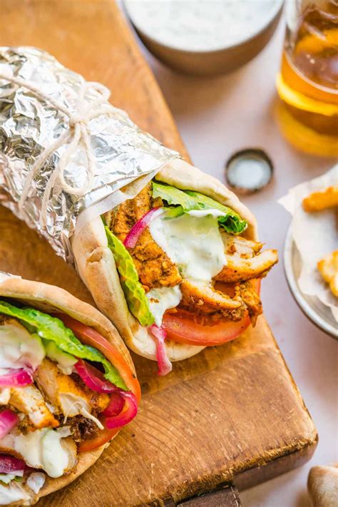 How does Chicken Shawarma Pita fit into your Daily Goals - calories, carbs, nutrition