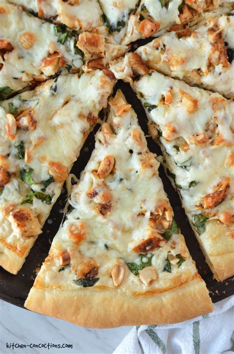 How does Chicken Spinach Pizza fit into your Daily Goals - calories, carbs, nutrition