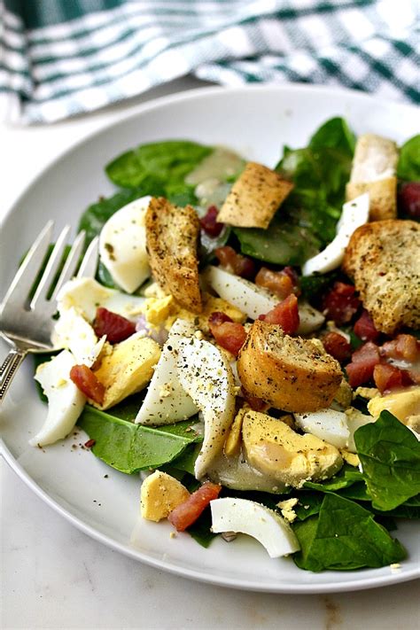 How does Chicken Spinach Salad with Pancetta fit into your Daily Goals - calories, carbs, nutrition