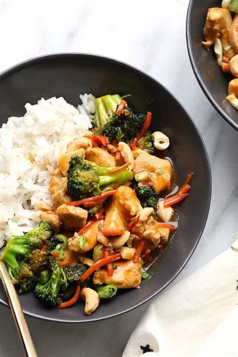 How does Chicken Stir Fry fit into your Daily Goals - calories, carbs, nutrition