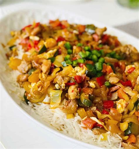 How does Chicken Stir Fry with Basmati Rice LARGE fit into your Daily Goals - calories, carbs, nutrition