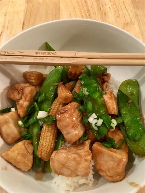 How does Chicken and Snow Peas fit into your Daily Goals - calories, carbs, nutrition