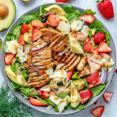 How does Chicken and Strawberry Salad fit into your Daily Goals - calories, carbs, nutrition