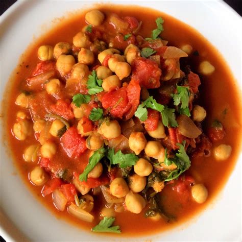 How does Chickpea Stew (Chana Masala) fit into your Daily Goals - calories, carbs, nutrition