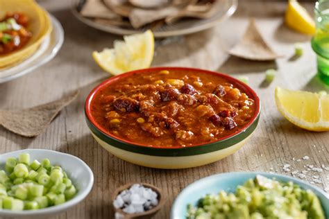 How does Chili Con Carne - 12 oz fit into your Daily Goals - calories, carbs, nutrition