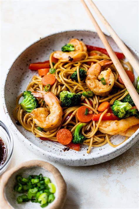 How does Chili Lime Shrimp Lo Mein fit into your Daily Goals - calories, carbs, nutrition