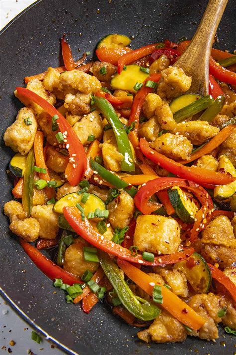 How does Chilli Chicken, Vegetable & Rice Noodle Stir Fry fit into your Daily Goals - calories, carbs, nutrition