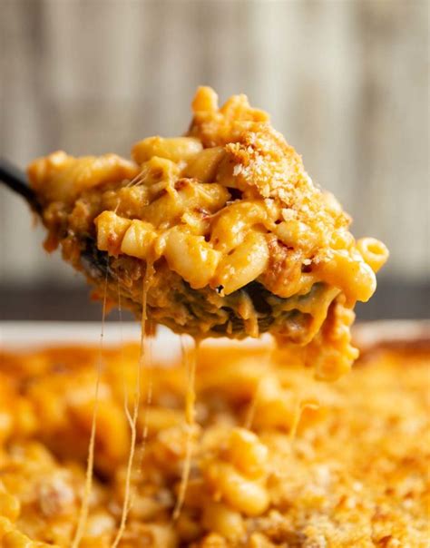 How does Chipotle Macaroni & Cheese w/ Cheddar fit into your Daily Goals - calories, carbs, nutrition