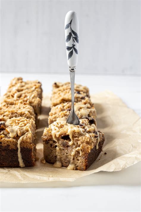 How does Choco Chip Banana Nut Coffee Cake fit into your Daily Goals - calories, carbs, nutrition