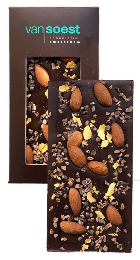 How does Chocolade amandel puur met kokos fit into your Daily Goals - calories, carbs, nutrition