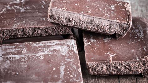How does Chocolate & Vanilla Brownie fit into your Daily Goals - calories, carbs, nutrition