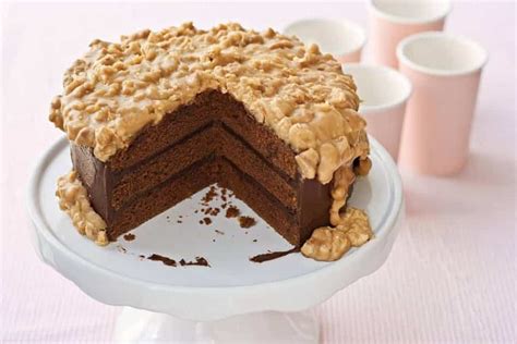 How does Chocolate Cake with Praline Topping fit into your Daily Goals - calories, carbs, nutrition