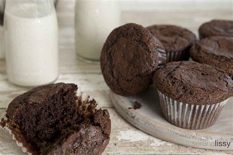 How does Chocolate Caramel Muffin fit into your Daily Goals - calories, carbs, nutrition