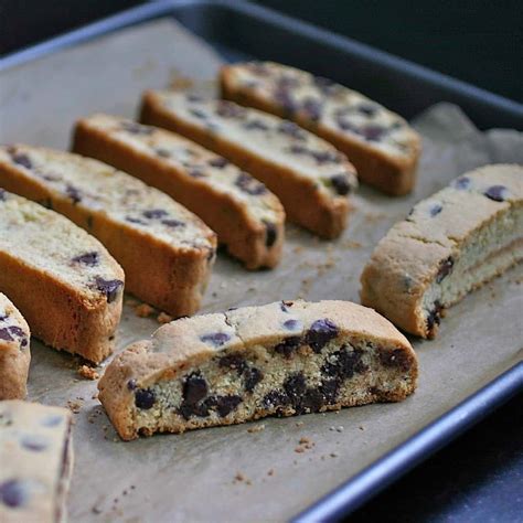 How does Chocolate Chip and Nut Biscotti fit into your Daily Goals - calories, carbs, nutrition