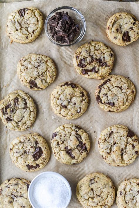 How does Chocolate Chunk Cookies fit into your Daily Goals - calories, carbs, nutrition