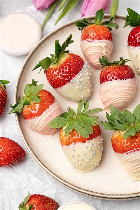 How does Chocolate Covered Strawberries fit into your Daily Goals - calories, carbs, nutrition