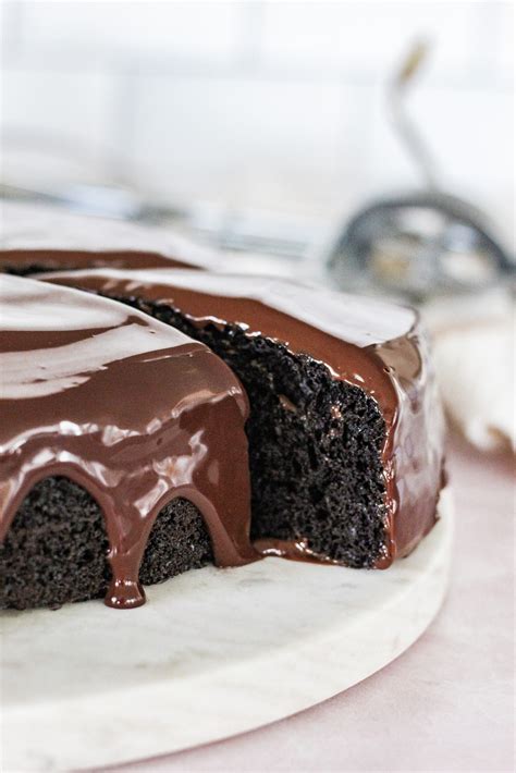 How does Chocolate Ganache Cake fit into your Daily Goals - calories, carbs, nutrition