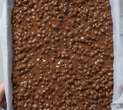 How does Chocolate Krispie Bar fit into your Daily Goals - calories, carbs, nutrition