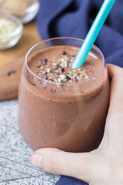 How does Chocolate Peanut Butter Smoothie fit into your Daily Goals - calories, carbs, nutrition