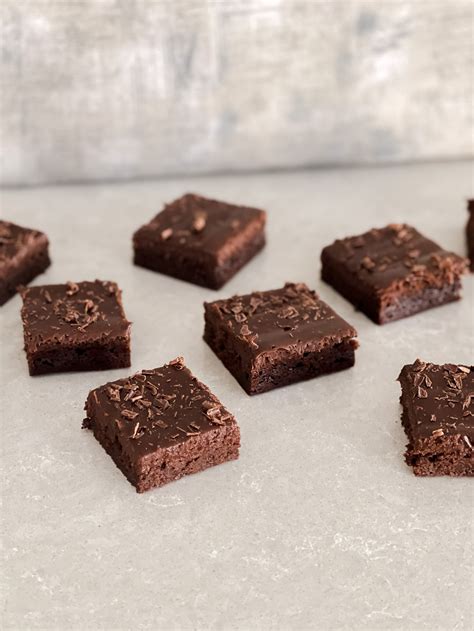 How does Chocolate Truffle Bar fit into your Daily Goals - calories, carbs, nutrition