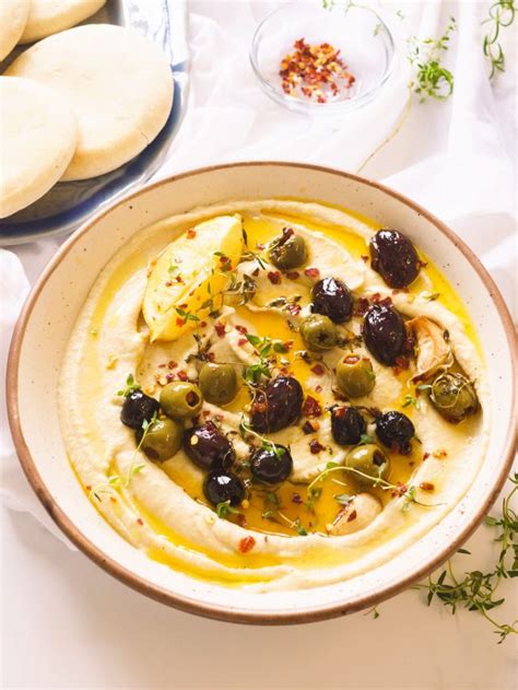 How does Chunky Olive Hummus fit into your Daily Goals - calories, carbs, nutrition