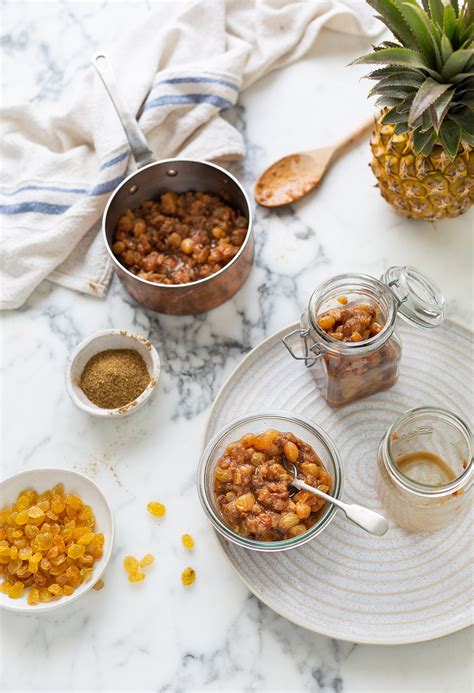 How does Chutney Pineapple Raisin 1 oz fit into your Daily Goals - calories, carbs, nutrition