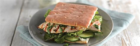 How does Cilantro Chicken on Sandwich Thin fit into your Daily Goals - calories, carbs, nutrition