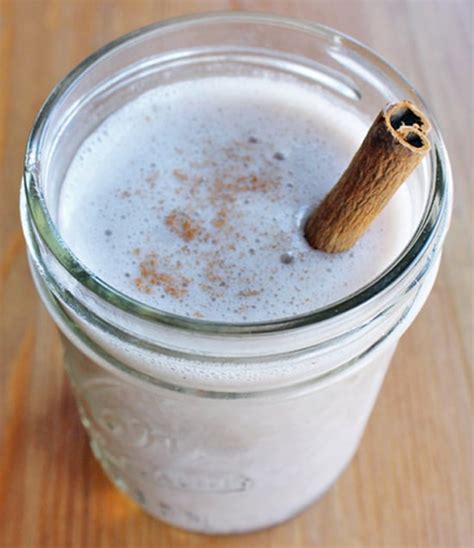 How does Cinnamon Bun Smoothie fit into your Daily Goals - calories, carbs, nutrition