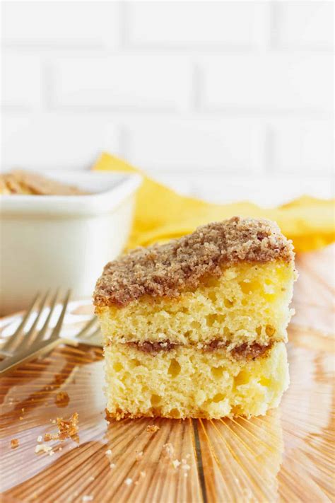 How does Cinnamon Coffee Cake fit into your Daily Goals - calories, carbs, nutrition