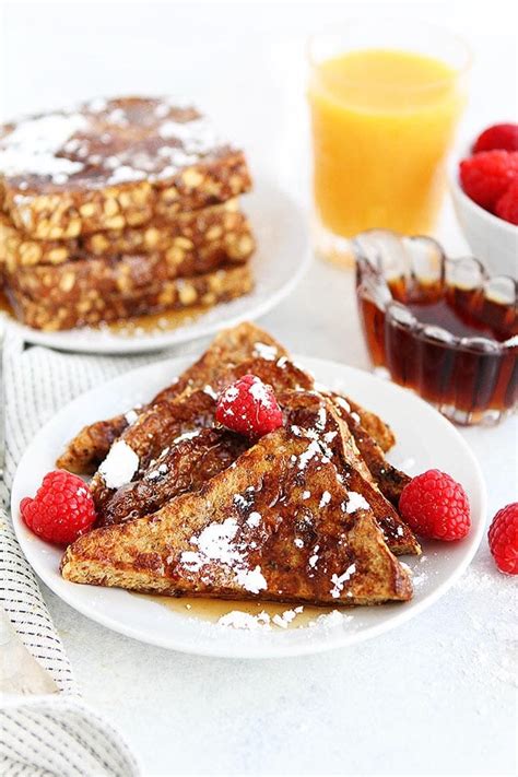 How does Cinnamon Raisin French Toast (1) fit into your Daily Goals - calories, carbs, nutrition