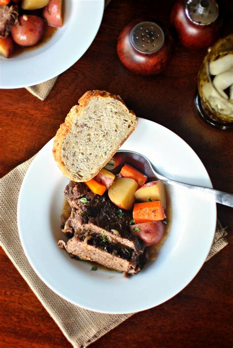 How does Classic Beef Pot Roast fit into your Daily Goals - calories, carbs, nutrition