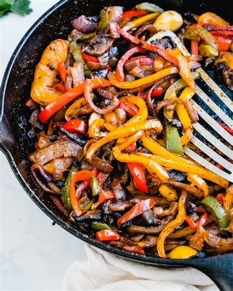 How does Classic Fajita Veggies fit into your Daily Goals - calories, carbs, nutrition