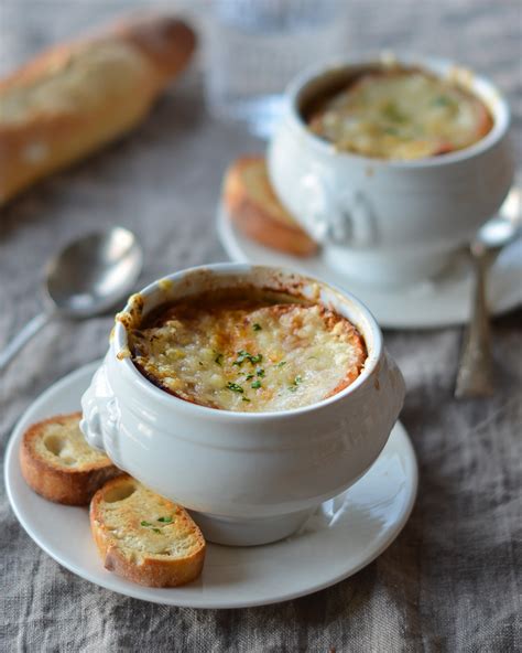 How does Classic French Onion Soup fit into your Daily Goals - calories, carbs, nutrition