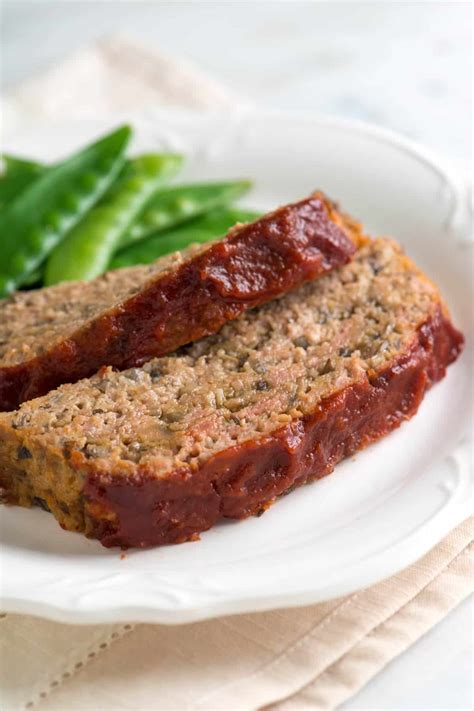 How does Classic Turkey Meatloaf with Tomato Topping, Parsley Potatoes, Haricot Verts (400HS) fit into your Daily Goals - calories, carbs, nutrition