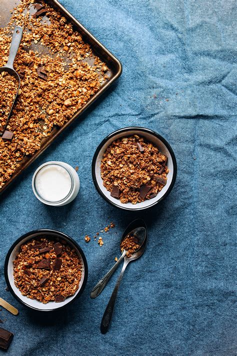 How does Cocoa Sea Salt Granola fit into your Daily Goals - calories, carbs, nutrition