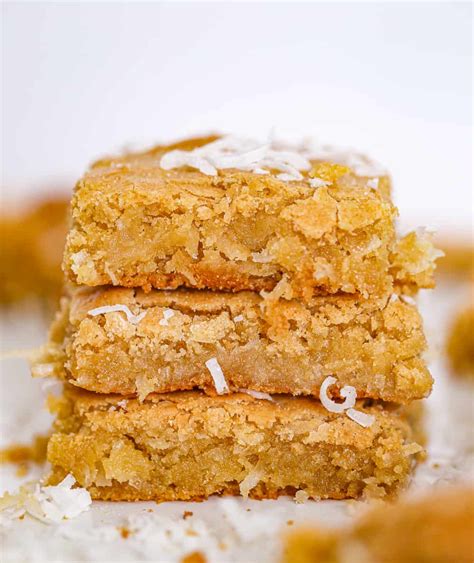 How does Coconut Blondies fit into your Daily Goals - calories, carbs, nutrition