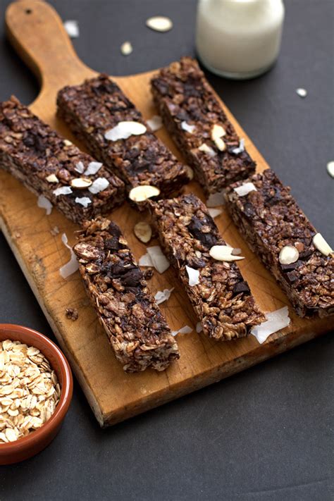 How does Coconut Chocolate Granola Bar fit into your Daily Goals - calories, carbs, nutrition