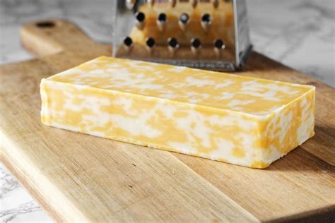 How does Colby Jack Cheese fit into your Daily Goals - calories, carbs, nutrition