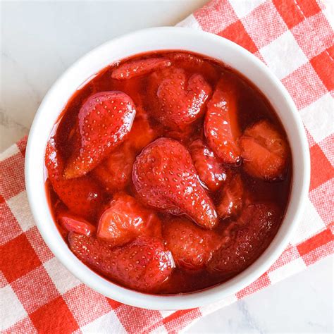 How does Compote Strawberry 2 oz fit into your Daily Goals - calories, carbs, nutrition