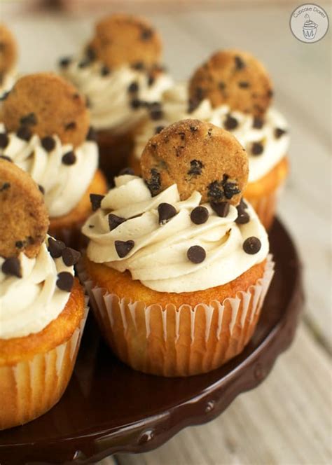 How does Cookie Dough Chocolate Chip Mini Cupcake 4 EA fit into your Daily Goals - calories, carbs, nutrition